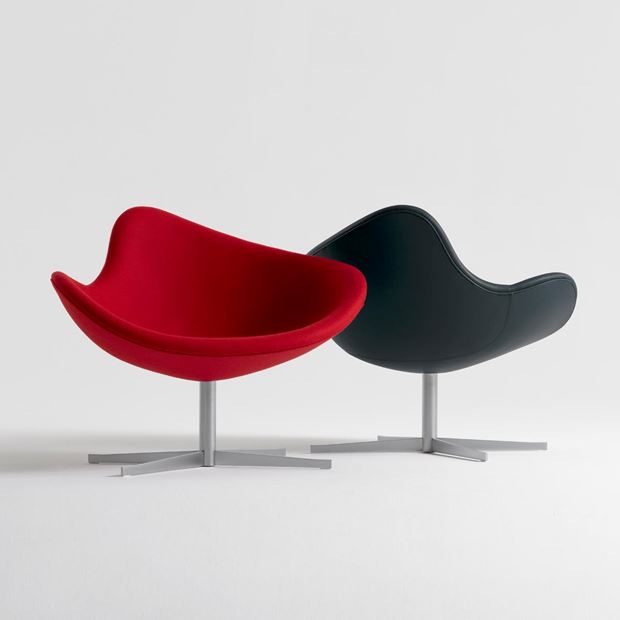 K2 Swivel Lounge Chair